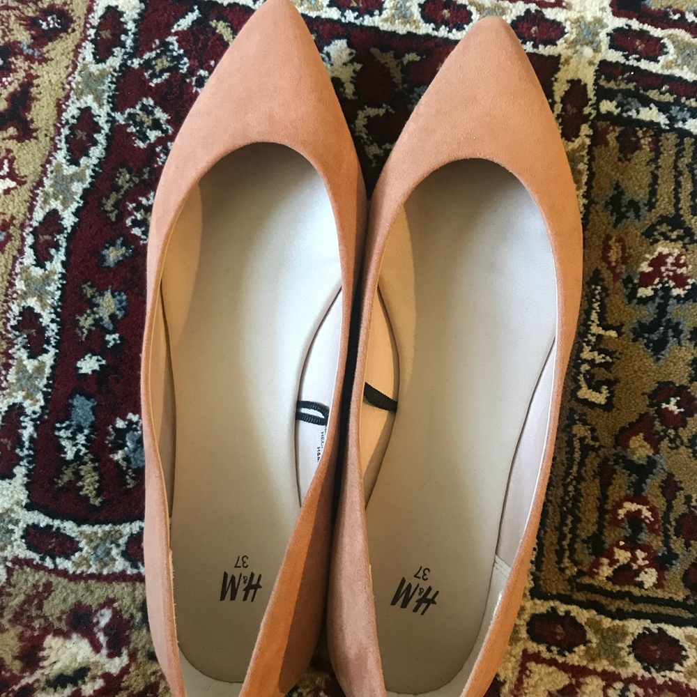 Salmon colored flats